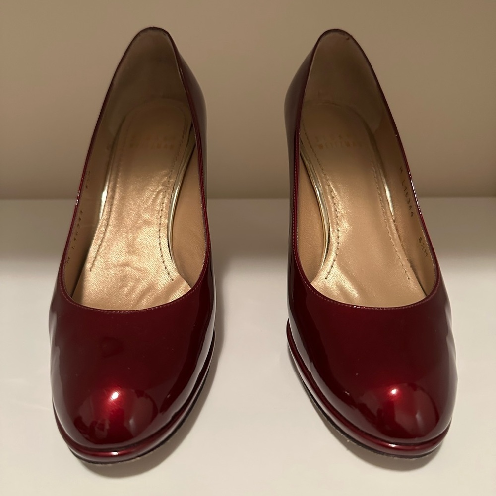 Stuart Weitzman Maroon Patent Platform Heels - Picture 4 of 9